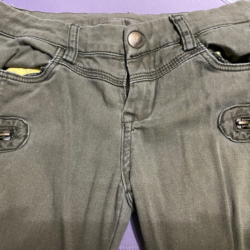 Pants - Picture 8 of 11